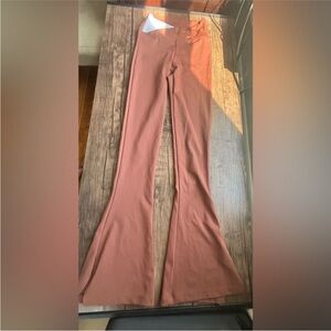 Five Dancewear flare leggings